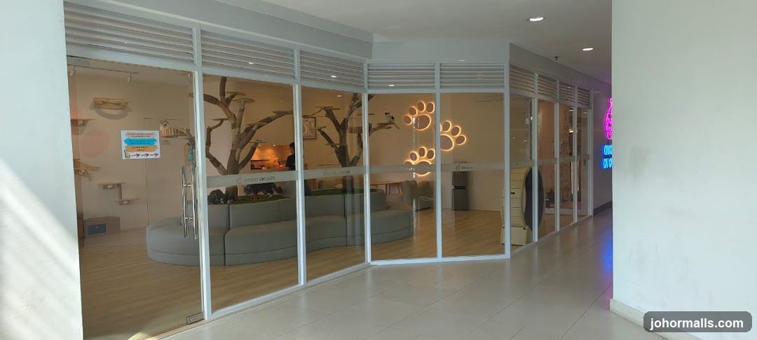 Chucky Cat Cafe (Paradigm Mall)