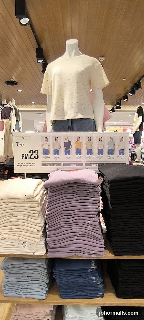 T-shirt Display
