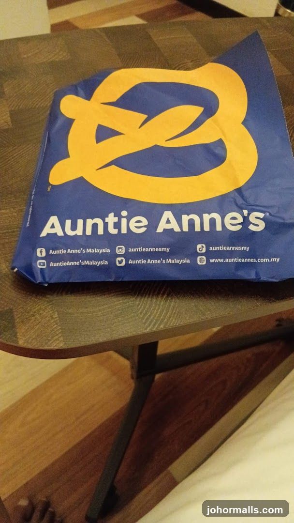 Auntie Anne's Bag