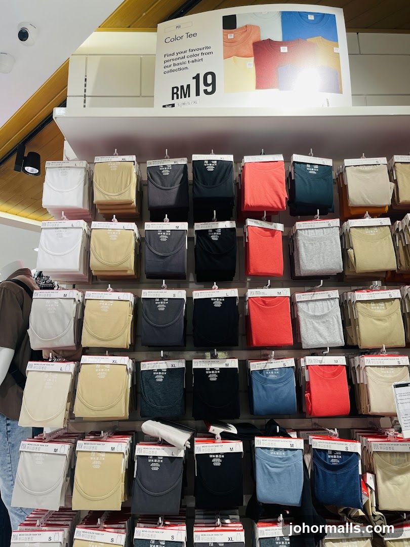 T-shirt Display