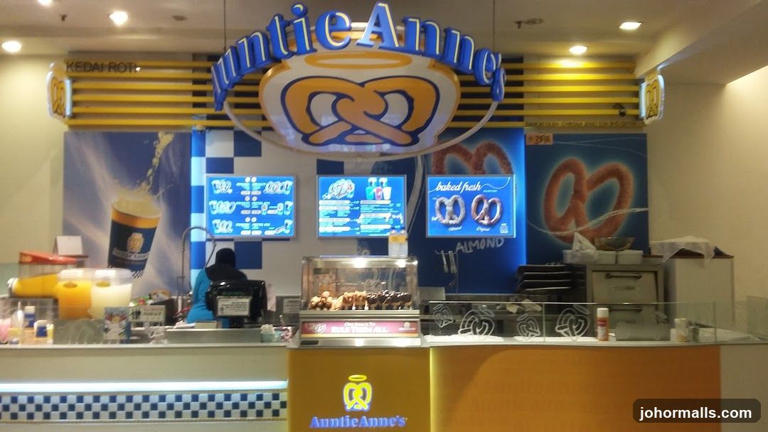 Auntie Anne's Pretzel Stand