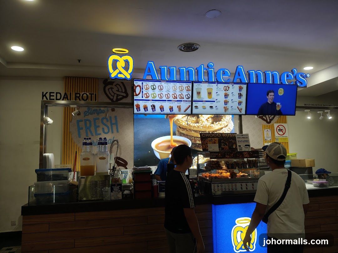 Auntie Anne's Pretzel Stand