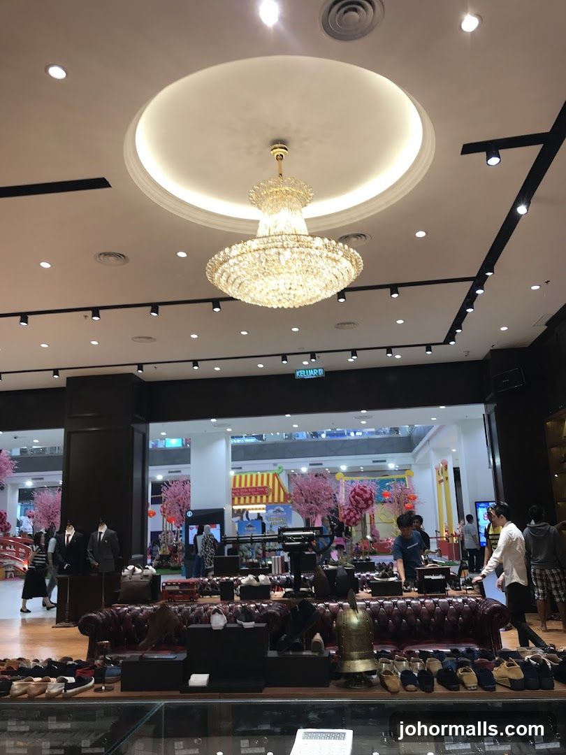 Luxury Shoe Store Interior