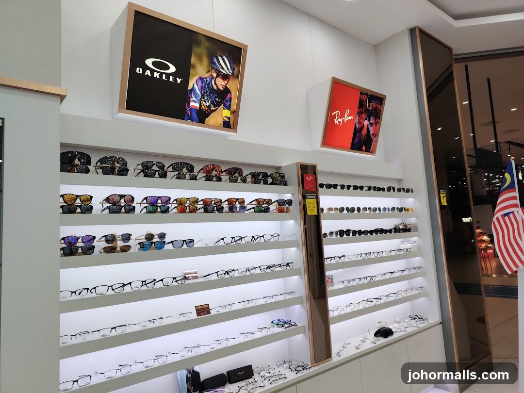 Eyewear Store Display