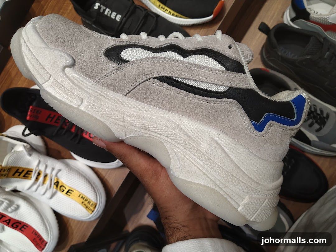Sneakers