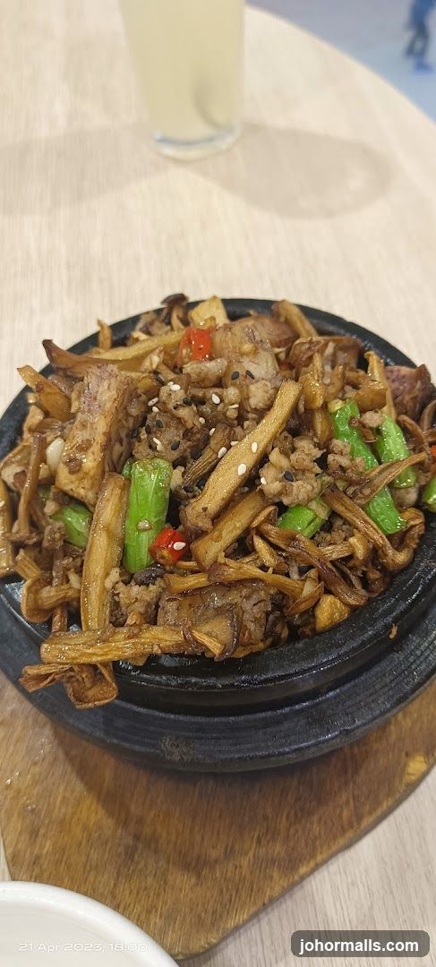 Sizzling Stir-fry Dish