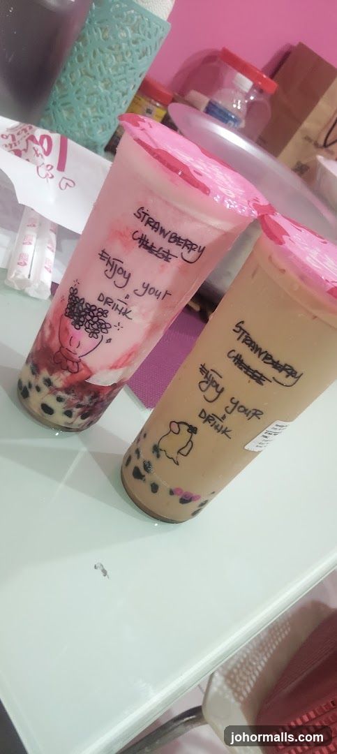 Strawberry Cheese Drinks