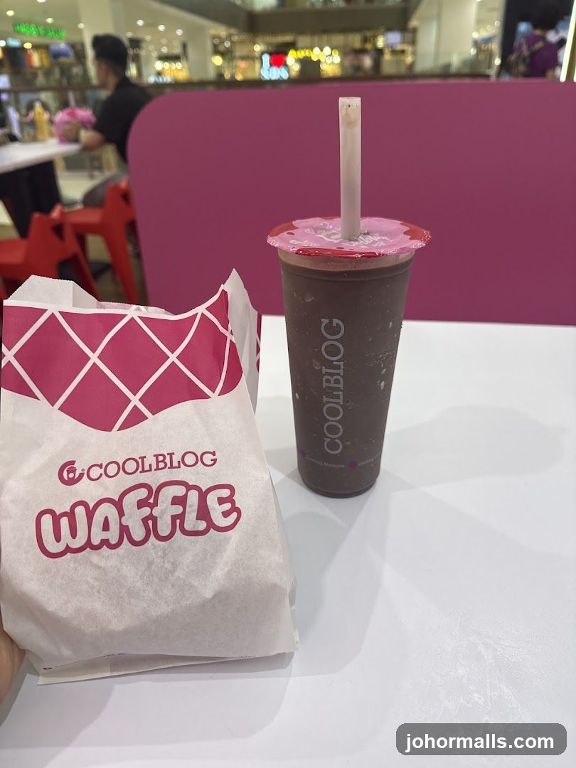 Coolblog Waffle and Drink