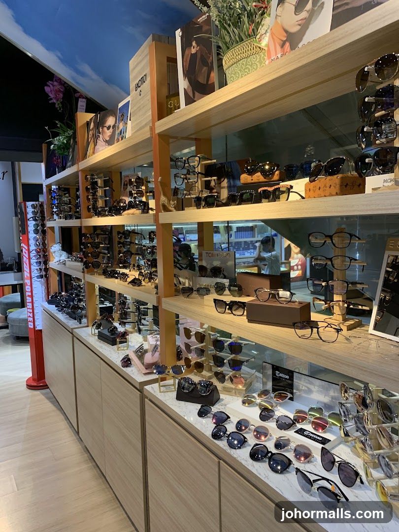 Eyewear Store Display