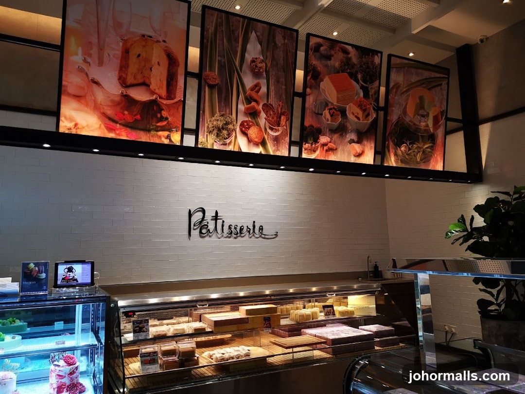 Patisserie Display