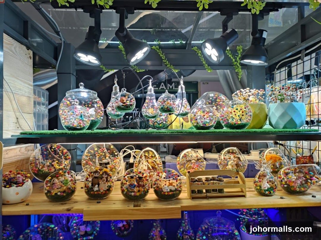 MyLittleFlower (KSL CITYMALL) - 会睡觉的真花， 永生花，夜光花礼品专卖店