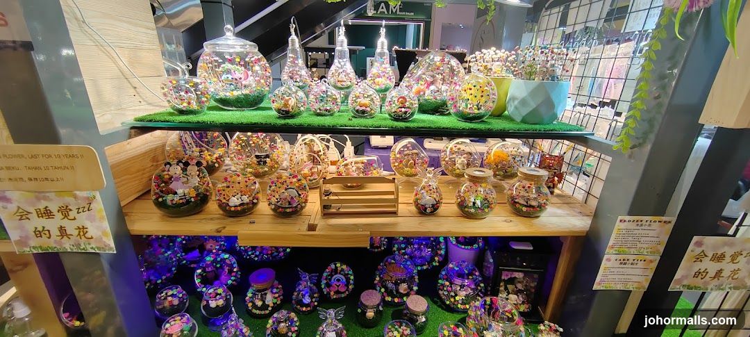 MyLittleFlower (KSL CITYMALL) - 会睡觉的真花， 永生花，夜光花礼品专卖店