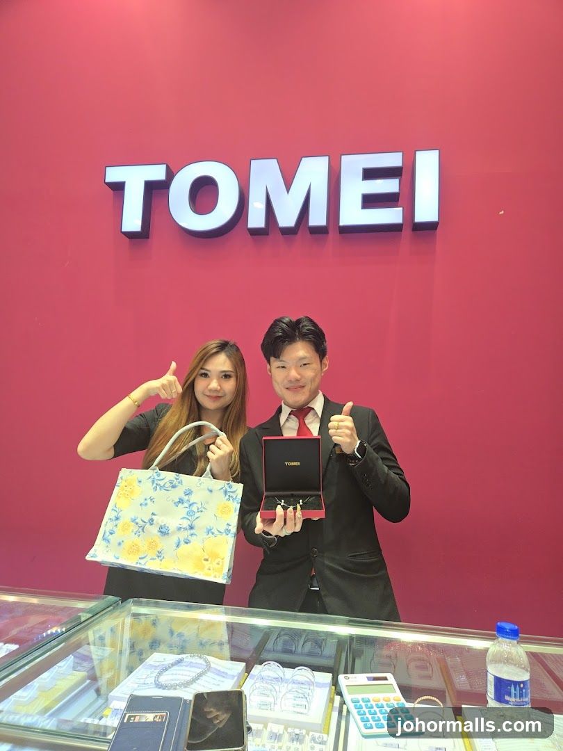 Tomei Store Display