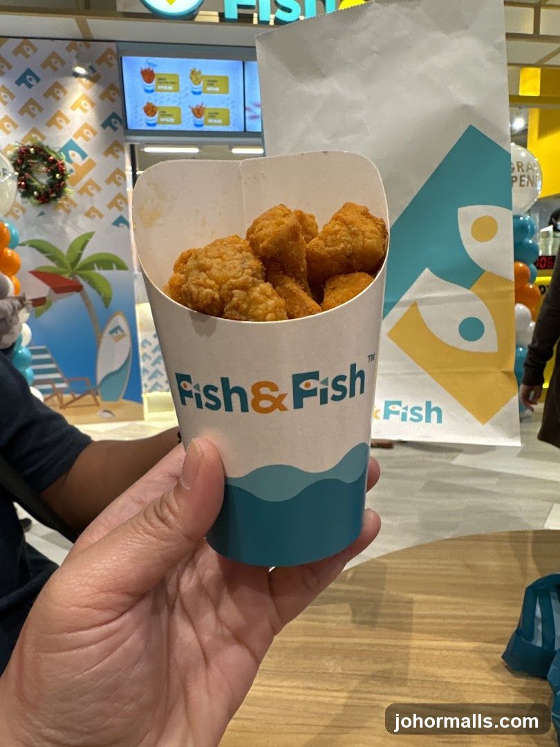Fish & Fish Food Container