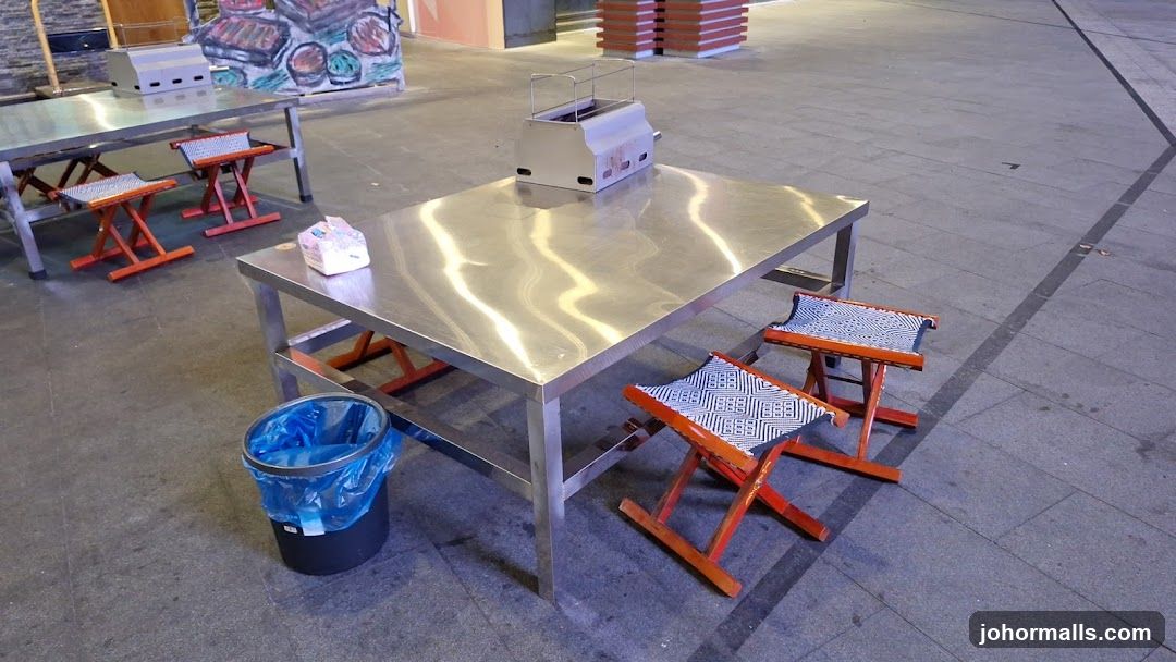 Outdoor Dining Setup