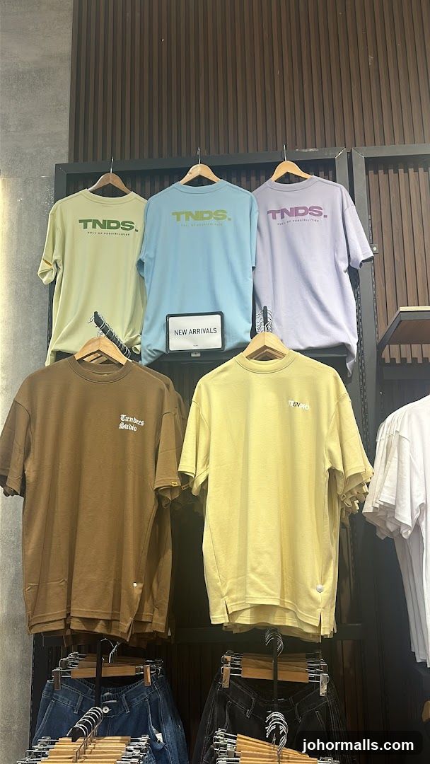 TNDS. T-shirts and Jeans Display