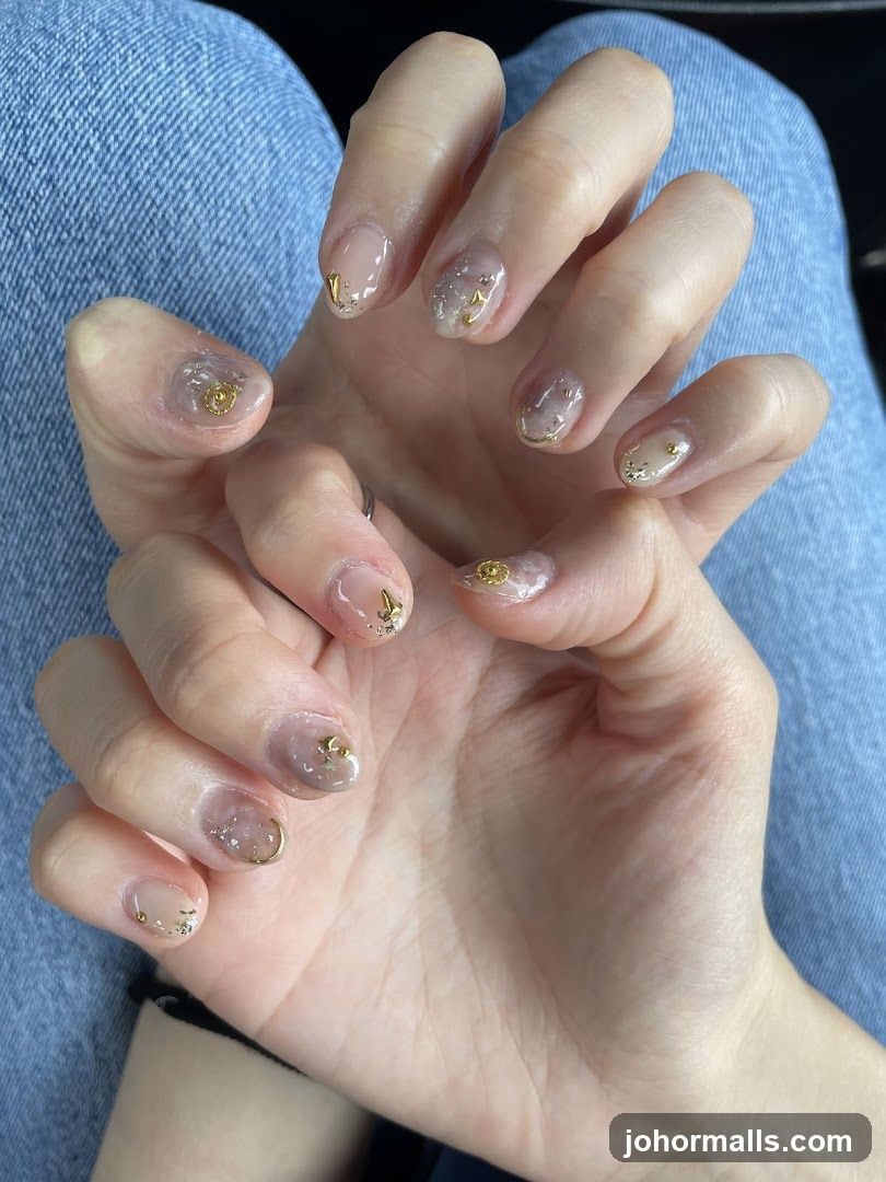 Nails with gold accents