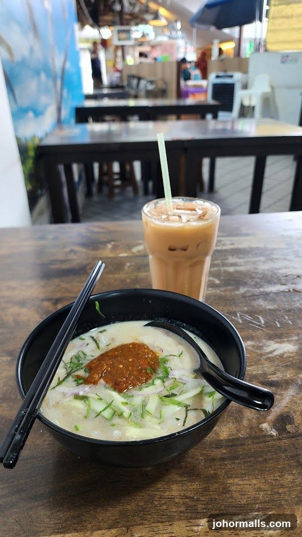Laksa and Iced Tea