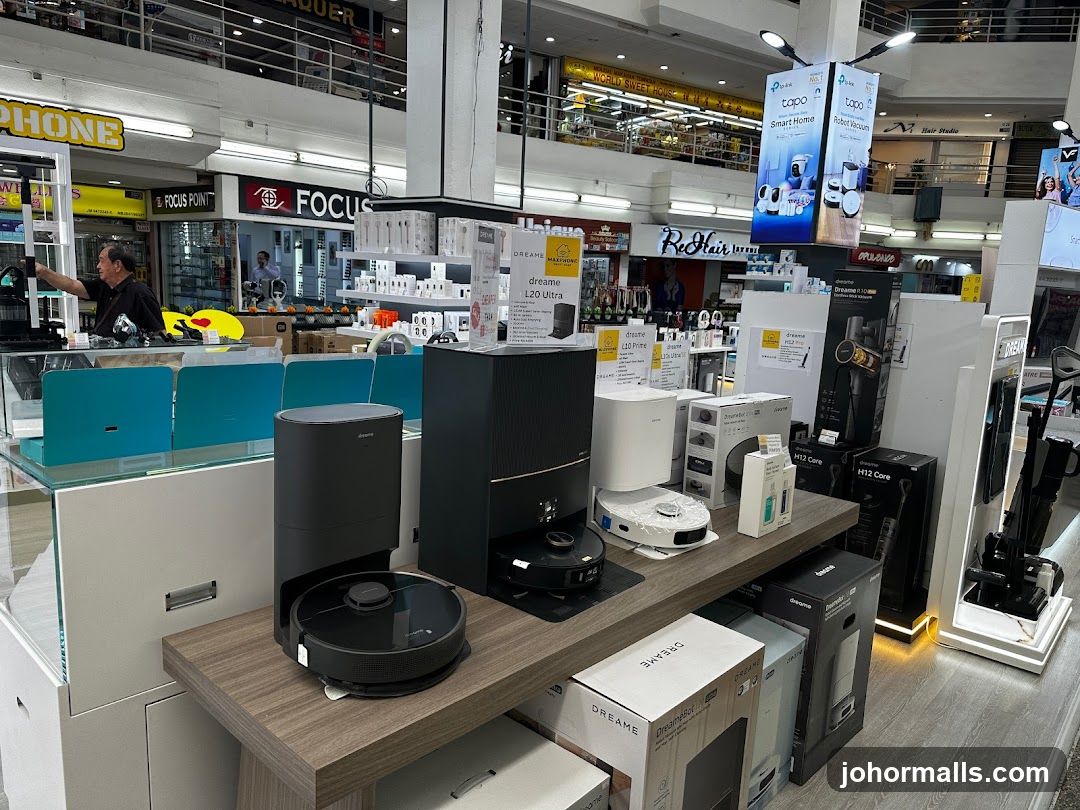 Electronics Store Display