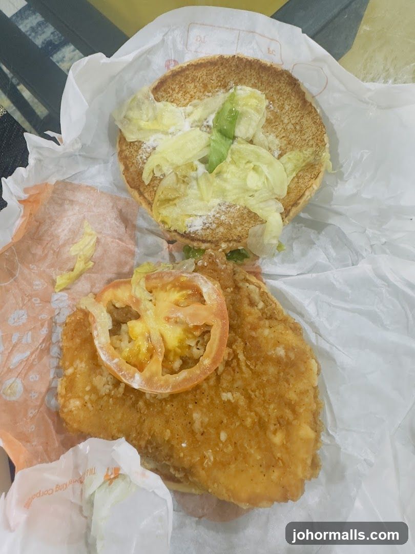 Burger with Lettuce and Tomato
