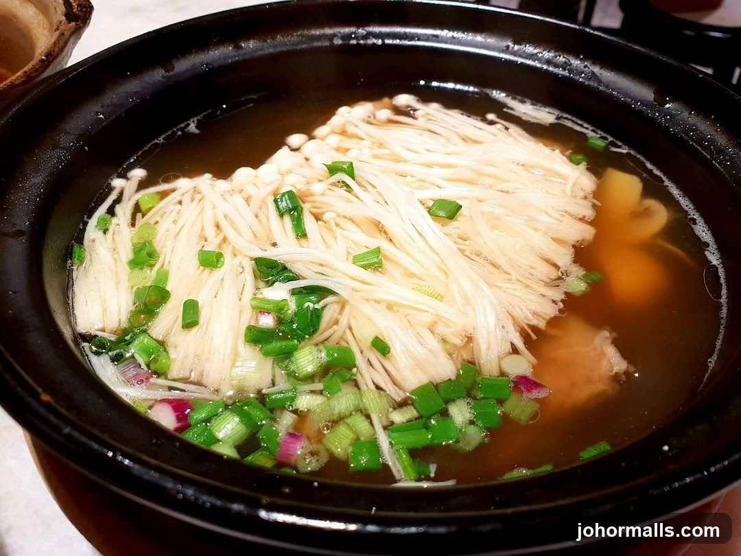 Enoki Mushroom Soup