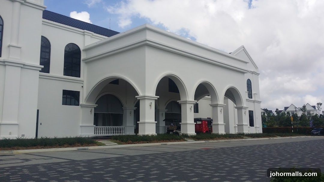 Grand Entrance with Arches