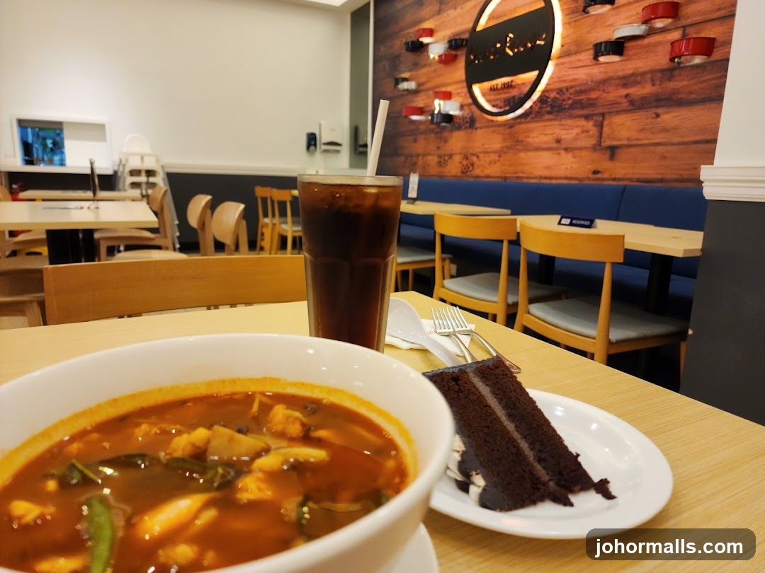 Secret Recipe Aeon Mall Bandar Dato Onn
