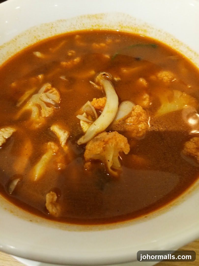 Spicy Soup with Cauliflower and Mushrooms