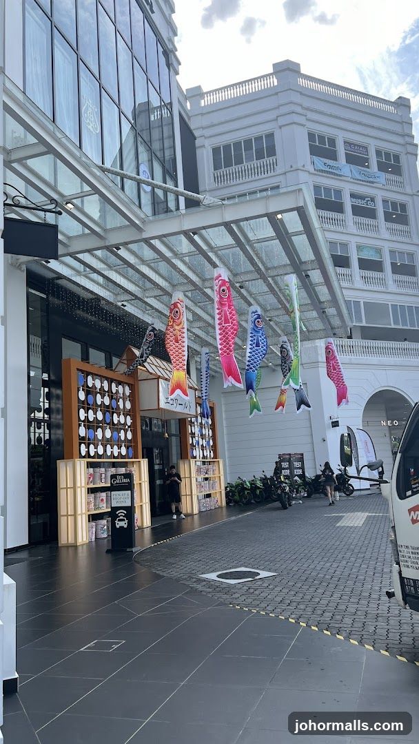 Outdoor display with Koinobori flags
