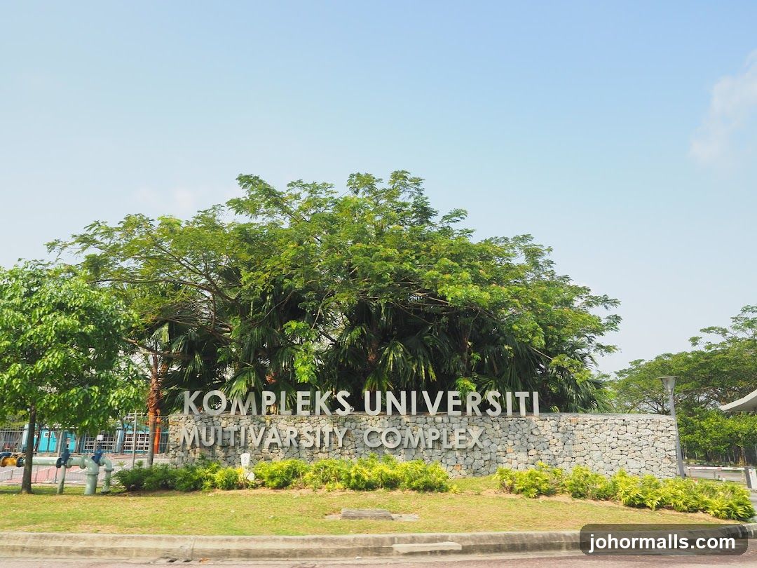 Kompleks Universiti Multiversity Complex Sign