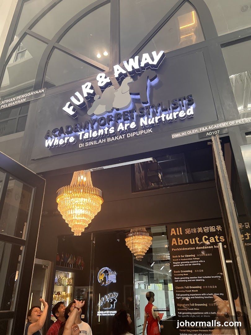 Fur & Away Pet Grooming Salon