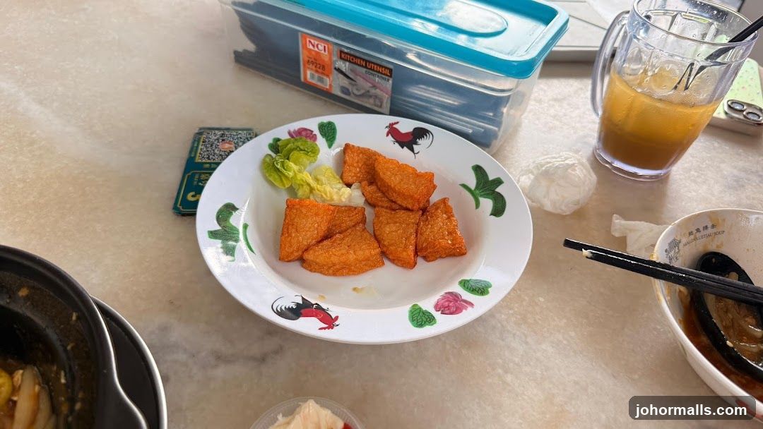 Fried Fish Cakes with Lettuce