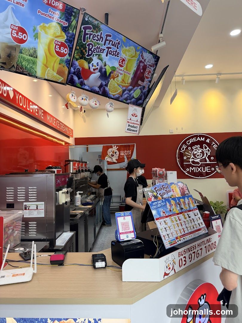 Mixue Ice Cream & Tea Counter