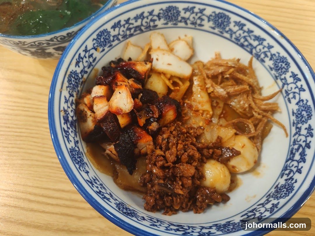 Noodles with Toppings