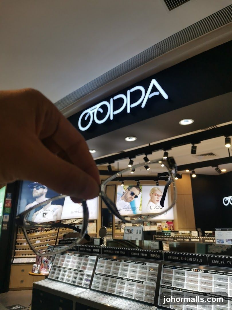 Eyeglasses Store