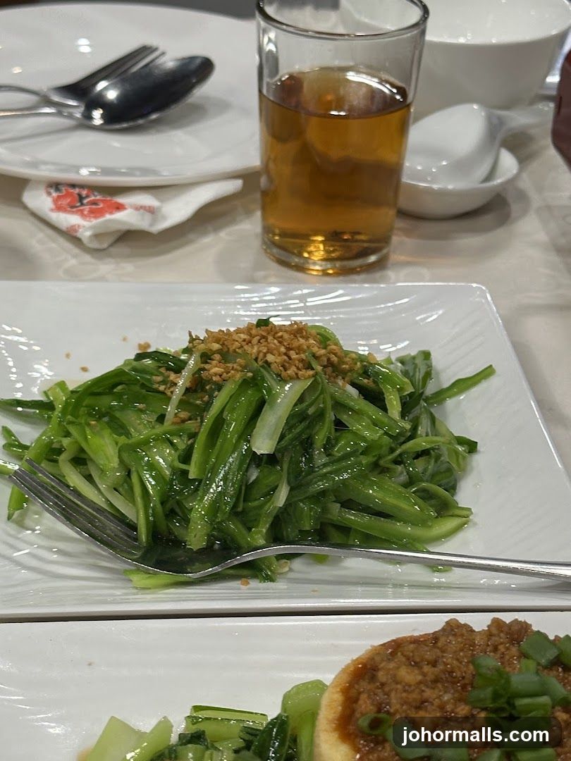 Stir-fried Greens with Garlic