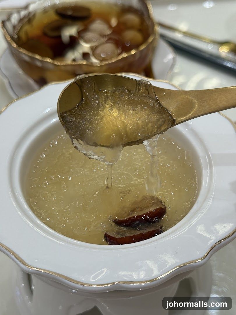 Bird's Nest Soup with Jujube