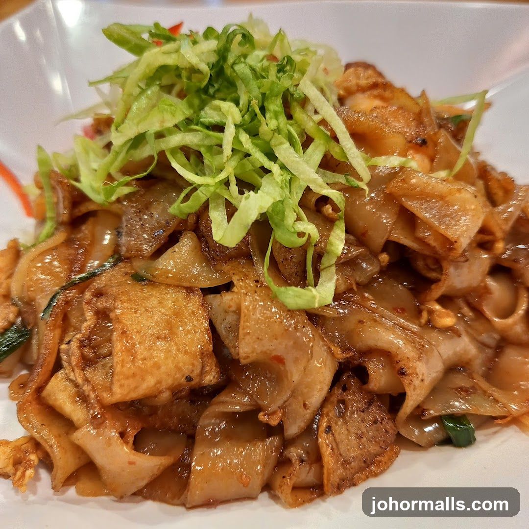 Noodles with Shredded Lettuce