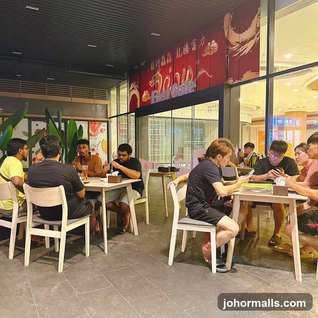 People dining at an outdoor restaurant