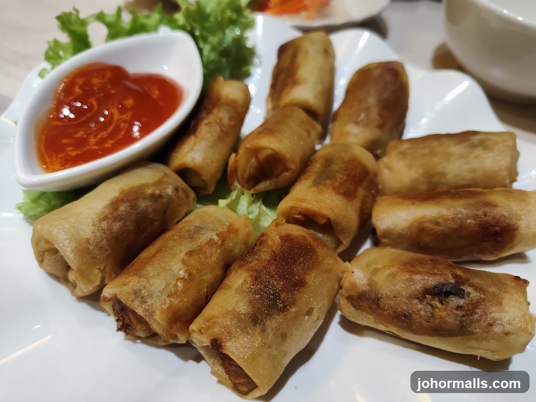 Spring Rolls with Dipping Sauce