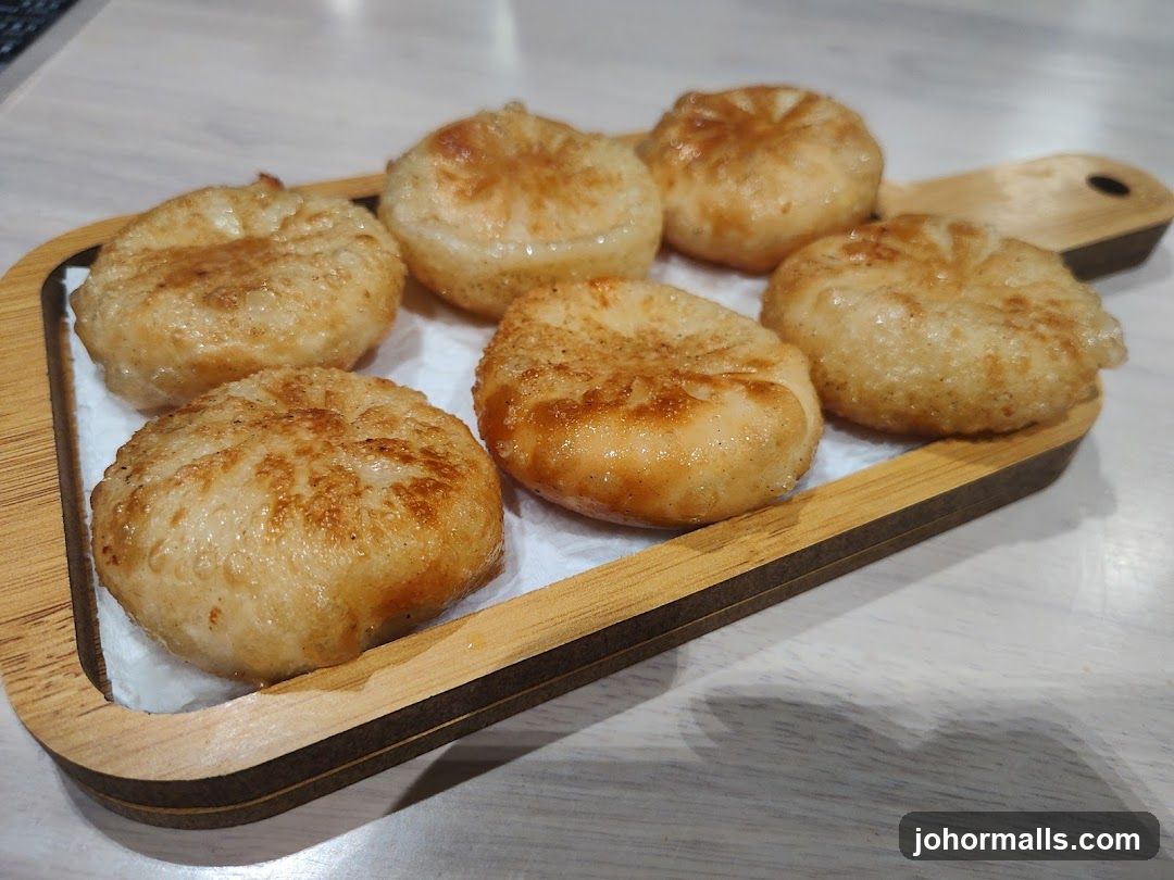 Pan-fried dumplings