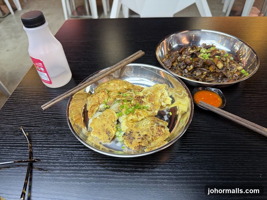 Oyster Omelette and Fried Radish Cake
