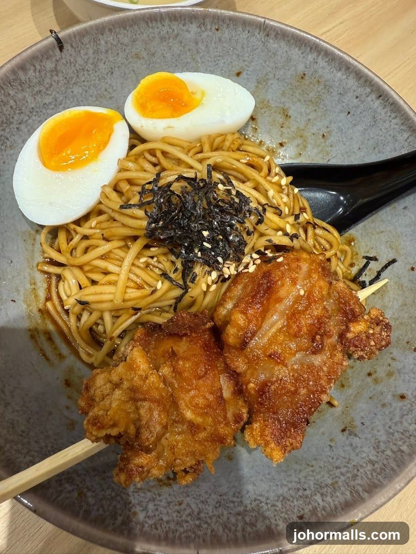 Noodles with Fried Chicken and Eggs