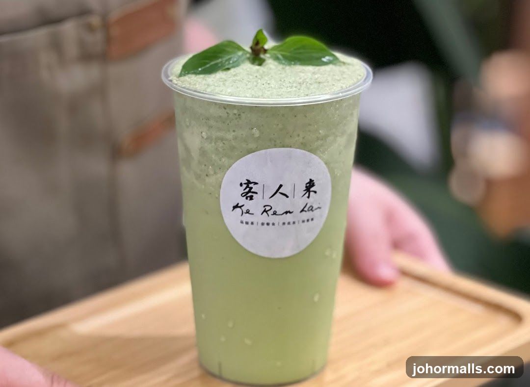 Green Smoothie with Basil