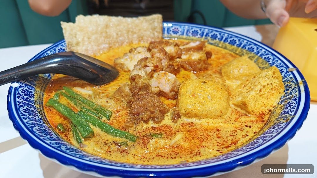 Laksa with Fried Chicken