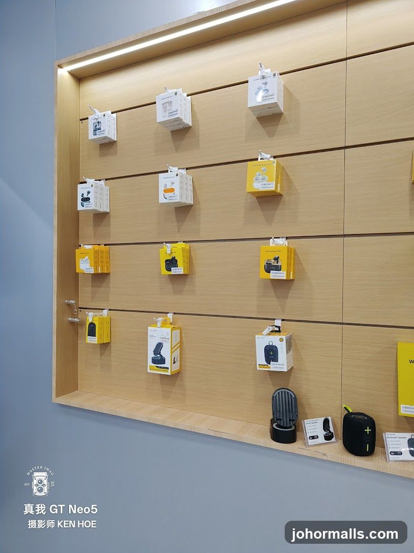 realme Experience Store & Service Center
