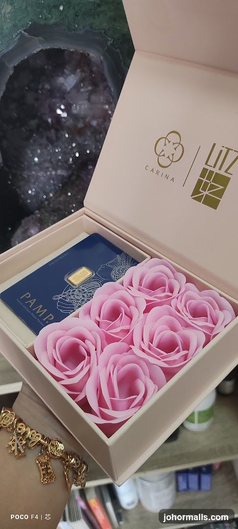 Gift Box with Gold Bar and Roses