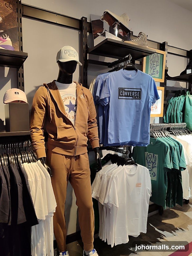 Converse Apparel Display