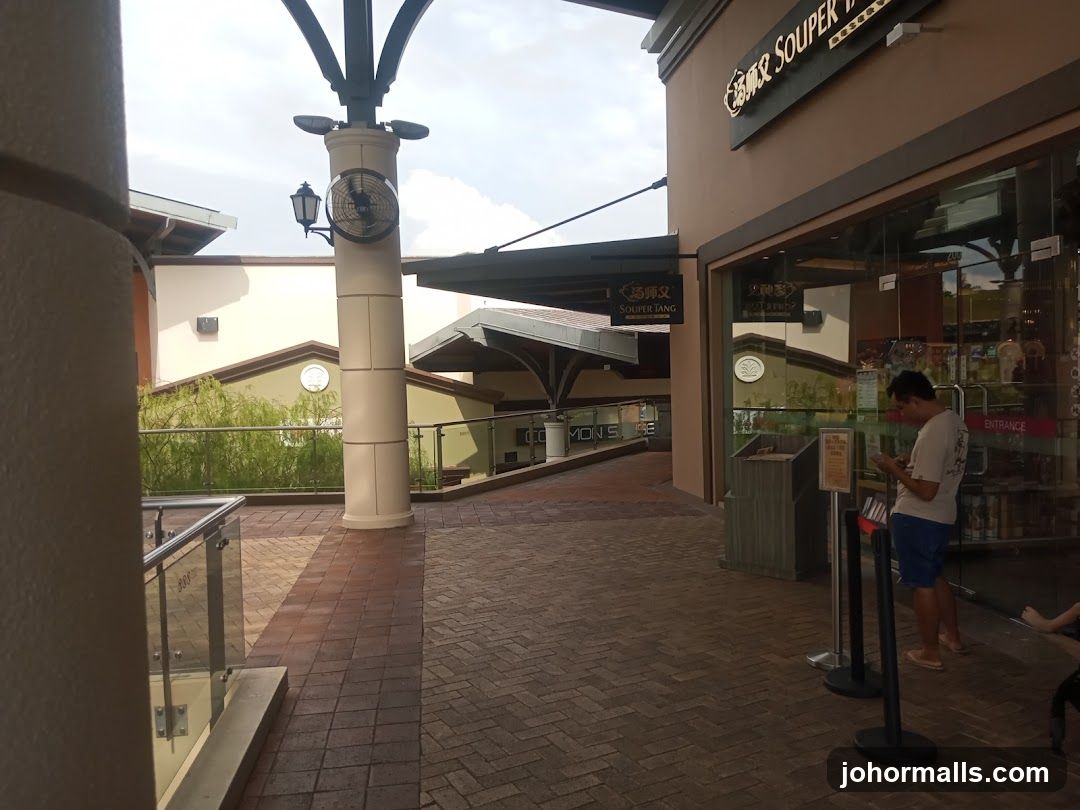 Padini Outlet Store Johor Premium Outlets