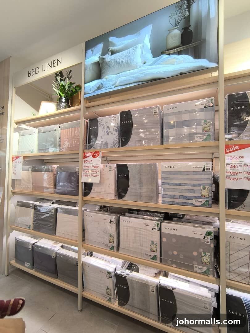 Bed Linen Display